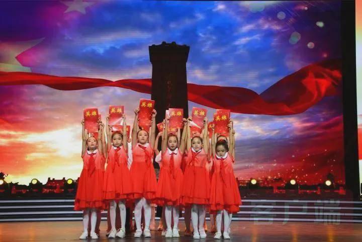 妙手写春归,四川省直(红星)作协召开2024新春年会